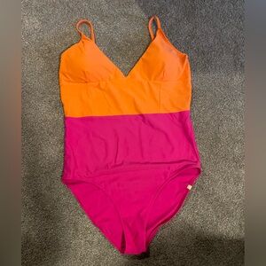 Summersalt Wave orange/pink Swimsuit size 12